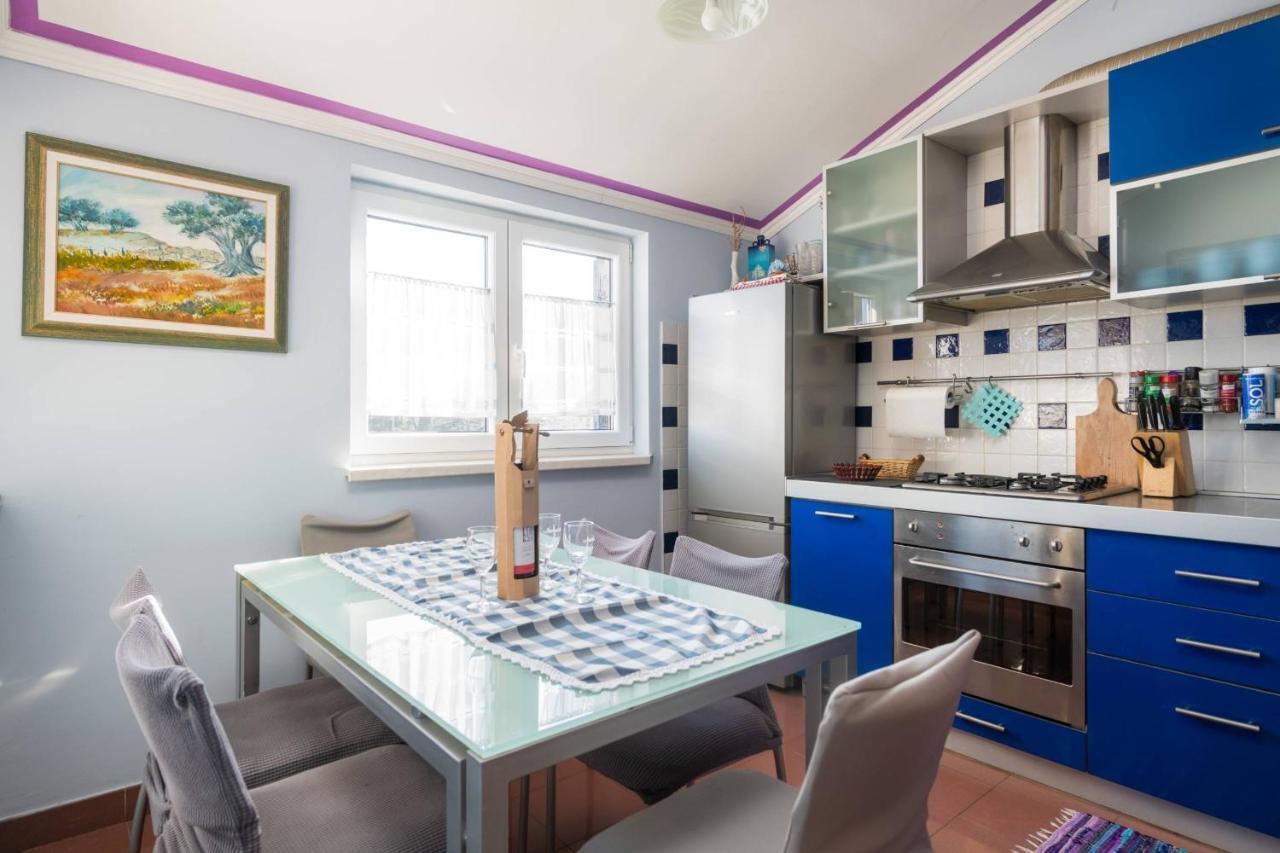 Apartment Josephine Ровинь Экстерьер фото